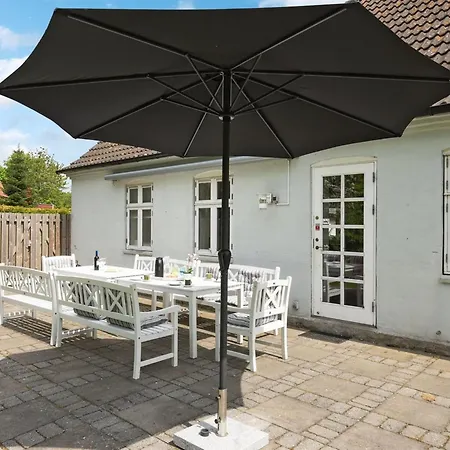 Gunhilda - 200m From The Sea By Interhome