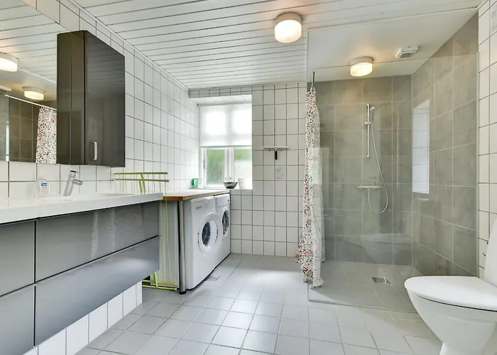 Gunhilda - 200m From The Sea By Interhome